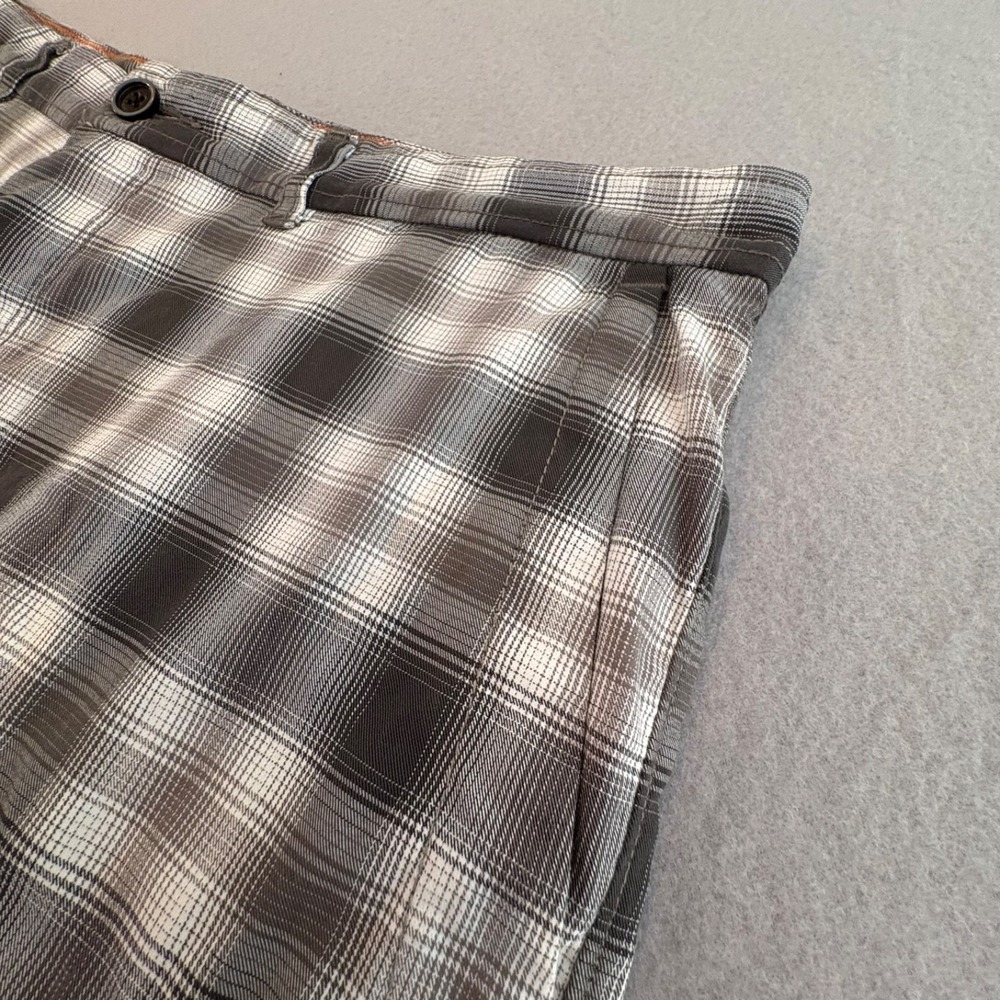 Tommy Bahama Paradise Tech Men Gray Plaid Shorts 36 (~38) Stretch‎ Nylon Blend - Picture 3 of 10